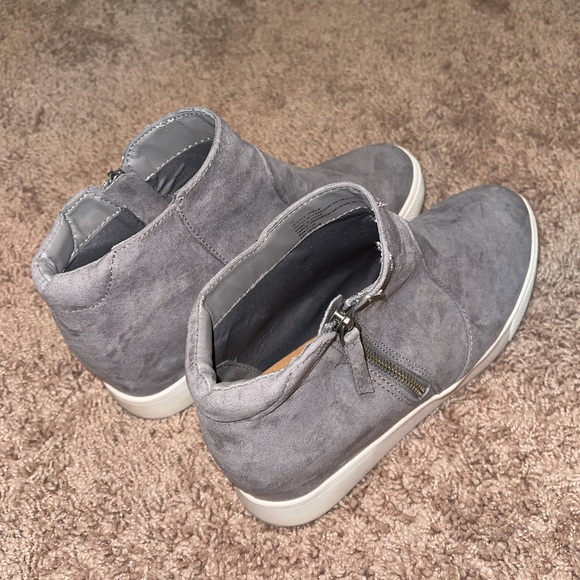 Suede gray Target shoes!! - Picture 3 of 5